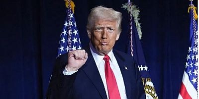 Trump, Üçüncü Dönem Söylentilerine Son Verdi:8 Yıl Sonrasını İşaret Etti