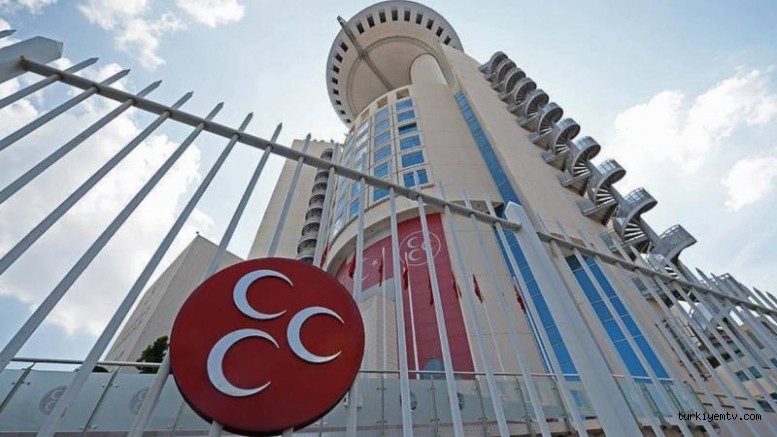 MHP 120 sayfalık süreç raporunu Meclis'e sundu