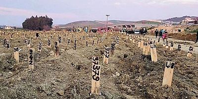 Adli tıp uzmanlarından çarpıcı açıklama: 2 bin 500 cenazenin kimliği belirlenemedi
