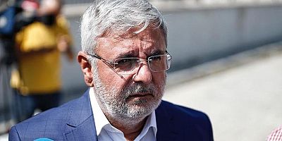 AKP'li Metiner: Anayasa'nın ilk dört maddesine karşı olanlara da karşıyım