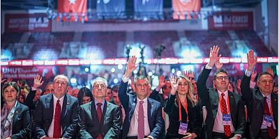 CHP’nin A takımı netleşti: PM ve YDK listeleri açıklandı