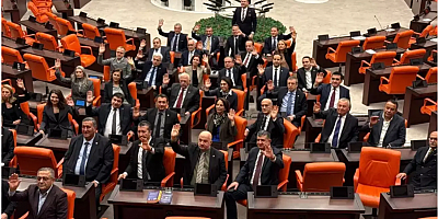 CHP'nin Meclis'teki 'emekli' nöbeti 5. gününde..