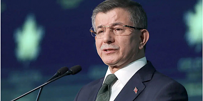 Davutoğlu transferlere öfkeli: Kendilerini parmak gibi gören siyasetçiler...