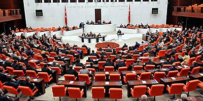 Depremden etkilenen 10 ili kapsayan OHAL kararı TBMM'de kabul edildi!