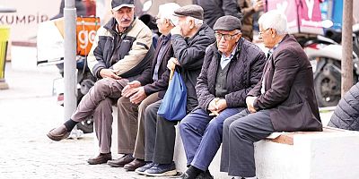 Emeklinin bayram ikramiyesi ne kadar olacak?