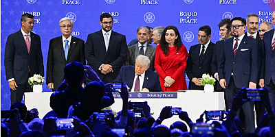 'Gazze Barış Kurulu' için imzalar atıldı: Trump'tan açıklamalar
