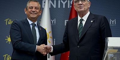 Özel'den hem Erdoğan hem Bahçeli'ye canlı yayın tepkisi: Neden caydınız?