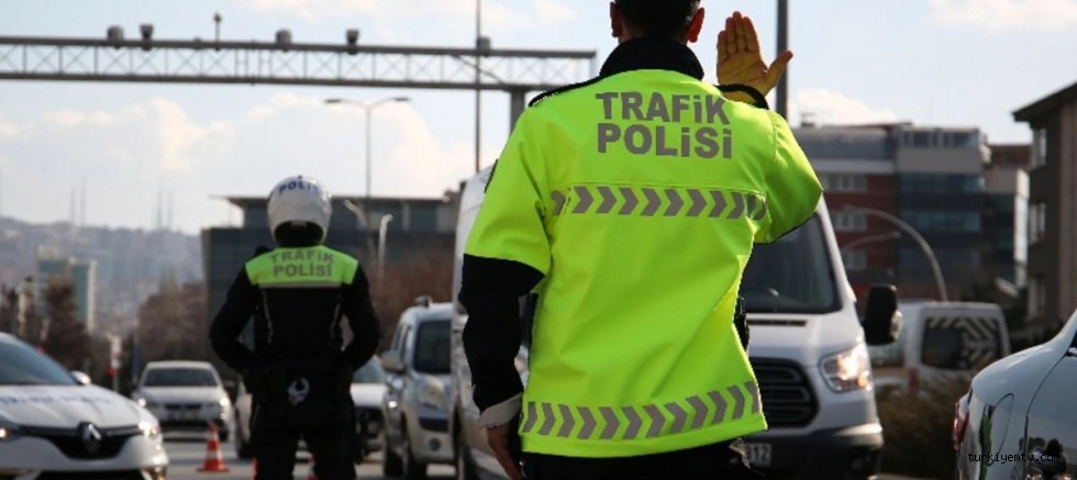 Trafik cezalarında yeni dönem:Drift ve tehlikeli sürüşe rekor cezalar yolda