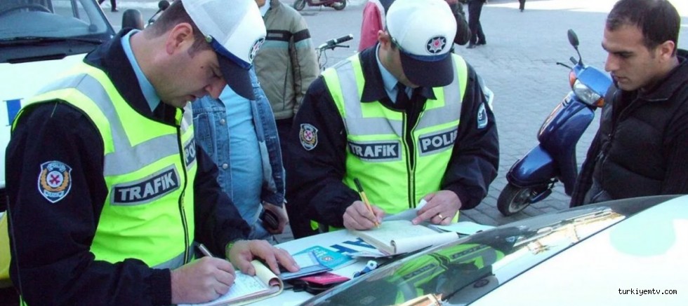 Yeni Trafik Kanunu TBMM'den geçti: İşte yeni trafik cezaları...